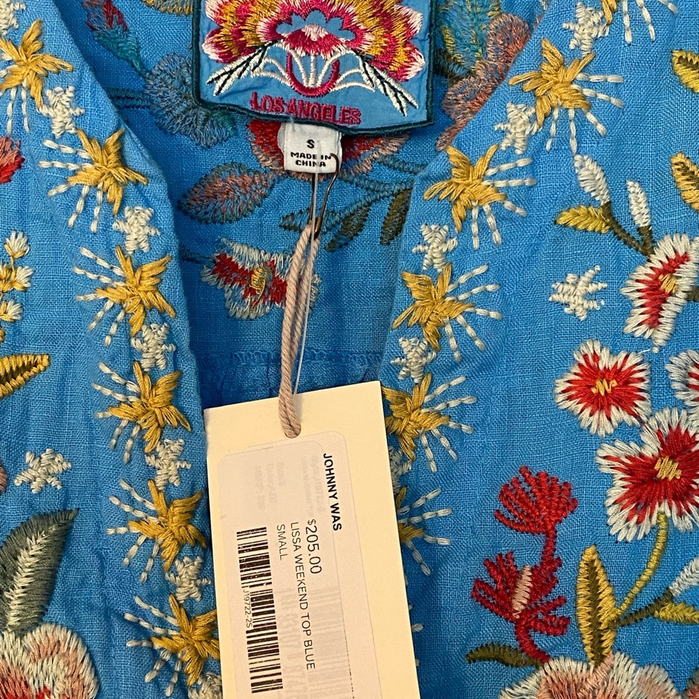 💰CLEARING MY CLOSET SALE💰 Johnny Was Embroidered High Low Tunic Top - Picture 9 of 15